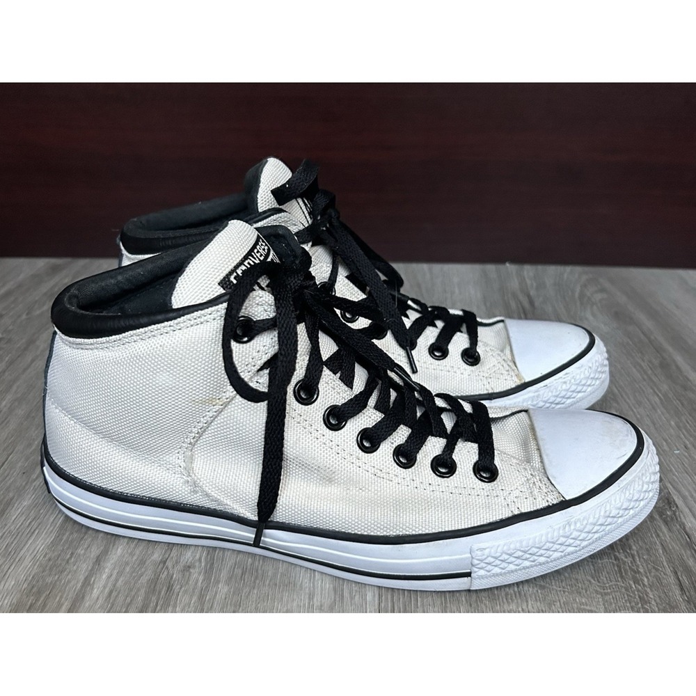 Unisex Converse Chuck Taylor All Star Shoe Men's Size 9 /Wo's 11 Canvas Sneakers